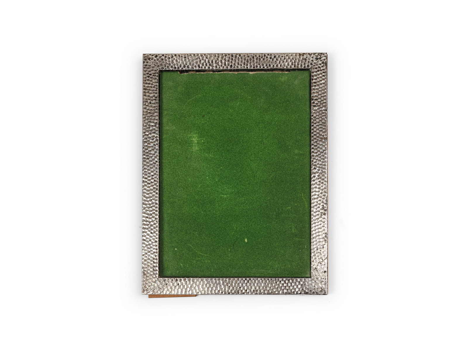 FRAME WITH HAMMERED FINISH, SILVER: Frame with hammered finishSilver28.5 x 22 cm