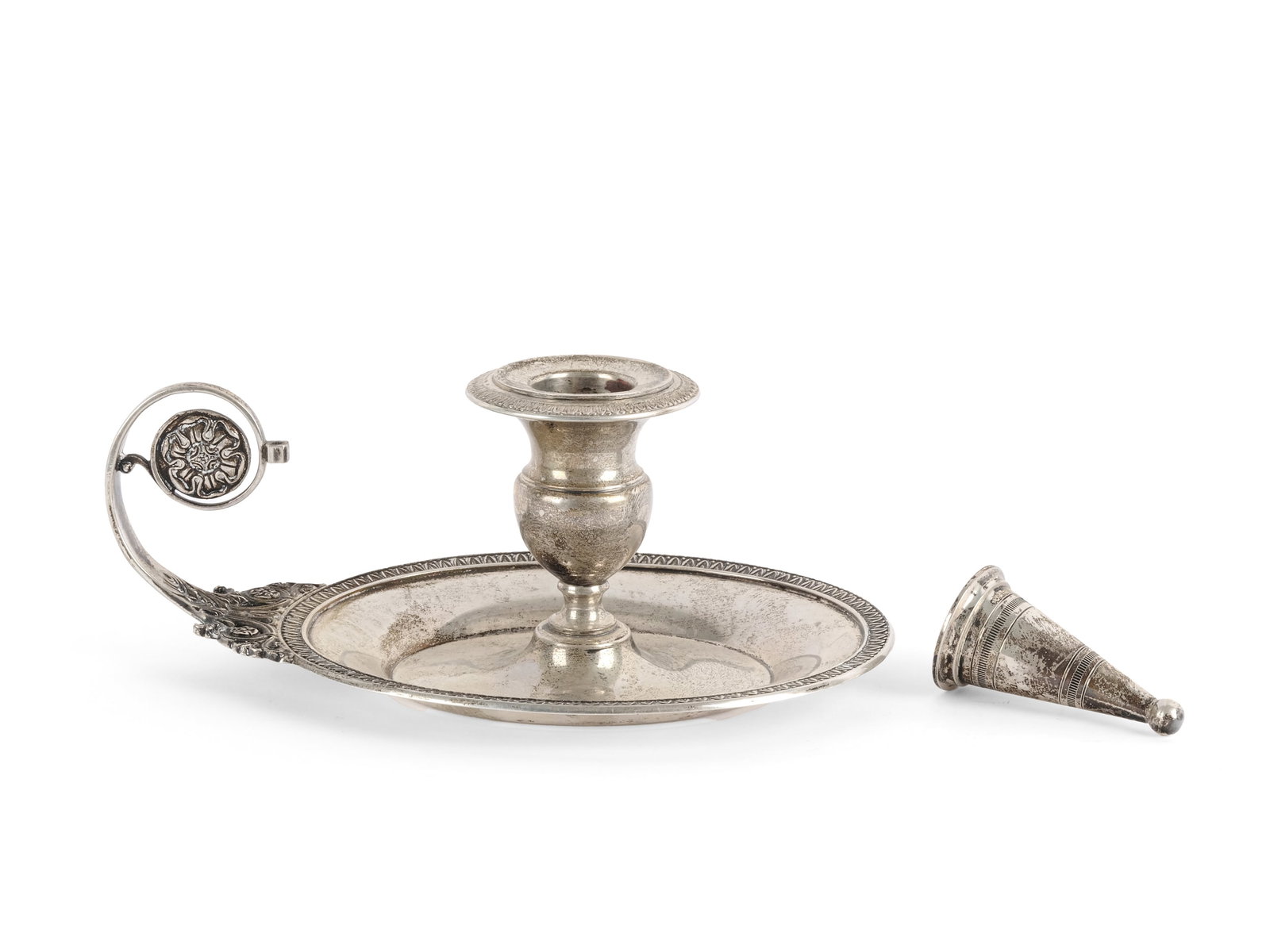 NIGHT LIGHT WITH SNUFFER, HALLMARKED SILVER (800): Night light with snufferHallmarked silver (800)Length 18 cm, height 7.5 cmWeight 216 g