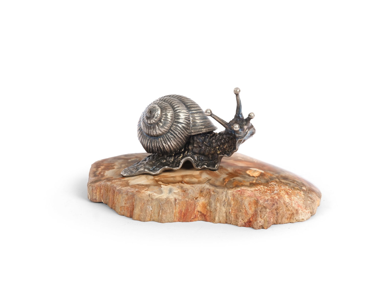 AGATE PAPERWEIGHT, DECORATED WITH A SNAIL IN HALLMARKED SILVER (84 ZOLOTNIKI) (1 of 2)