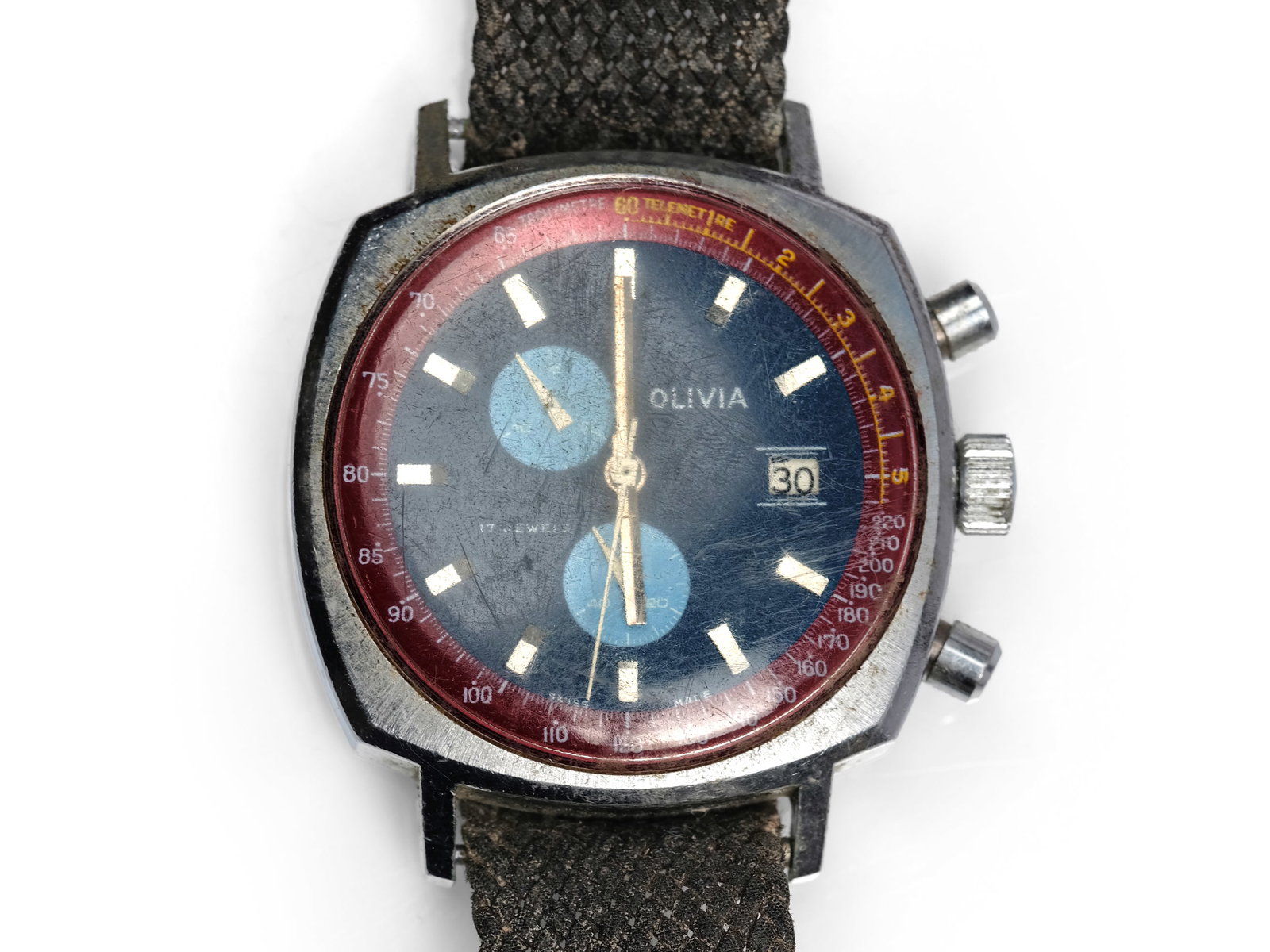 WRISTWATCH OLIVIA, CHRONOGRAPH, STEEL CASE: Wristwatch OliviaChronograph, steel caseDiameter 3.6 cmWatch is running! Movement not checked, sold as-is