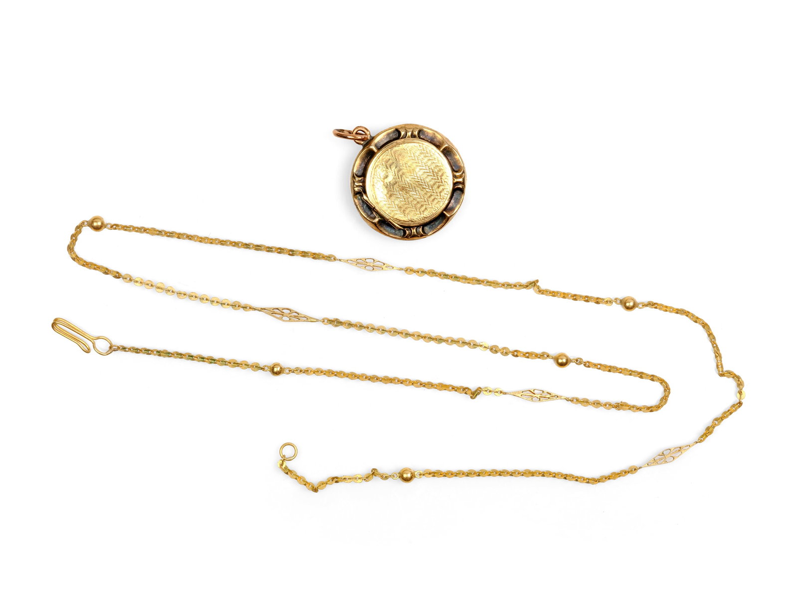 MEDALLION WITH CHAIN, YELLOW GOLD, UNMARKED (1 of 1)