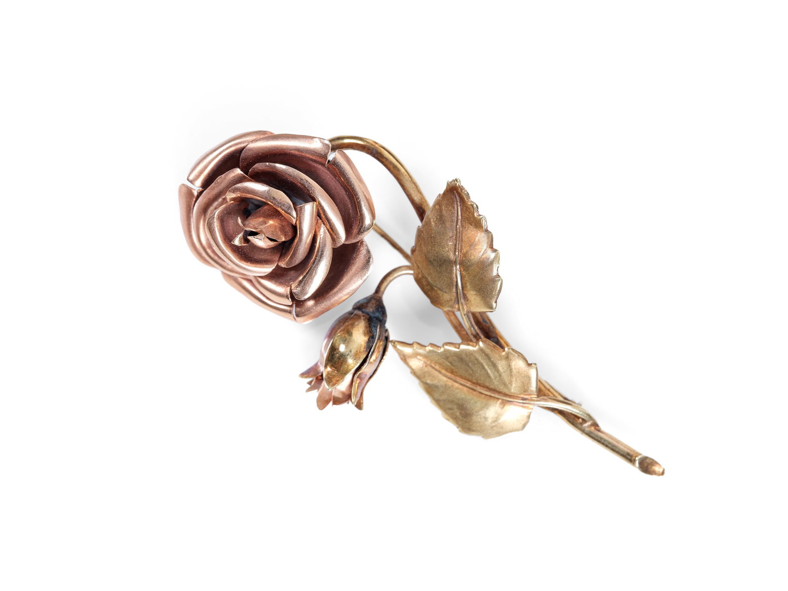 BROOCH IN THE SHAPE OF A ROSE, 14 KT YELLOW AND ROSE GOLD: Brooch in the shape of a rose14 kt yellow and rose goldLength 8 cmWeight 18 g