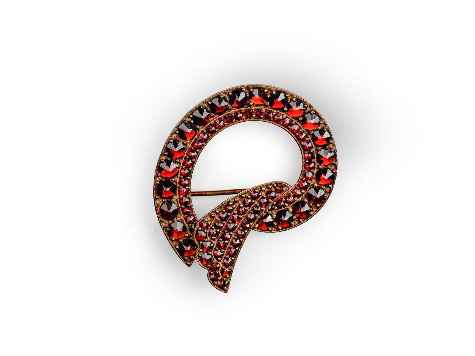 GARNET BROOCH, GILT SILVER? (1 of 1)