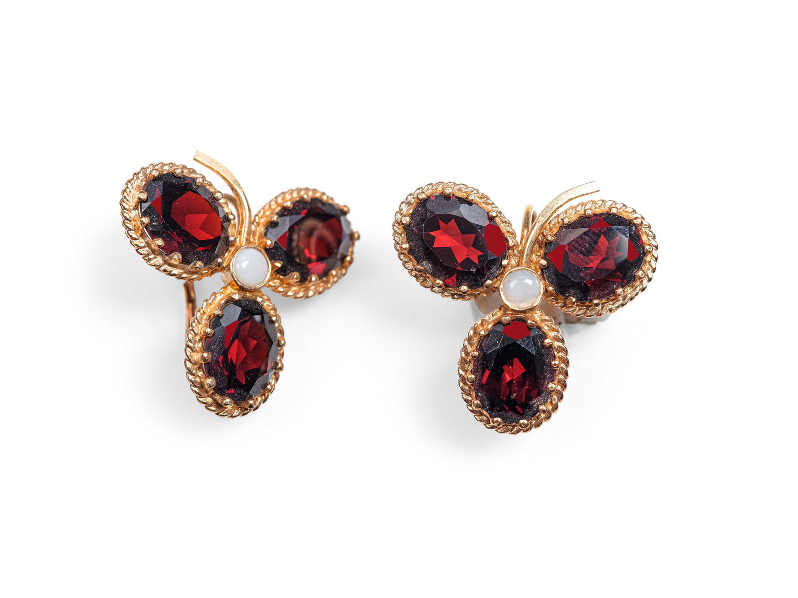 PAIR OF DROP EARRINGS, ROSE GOLD (1 of 1)