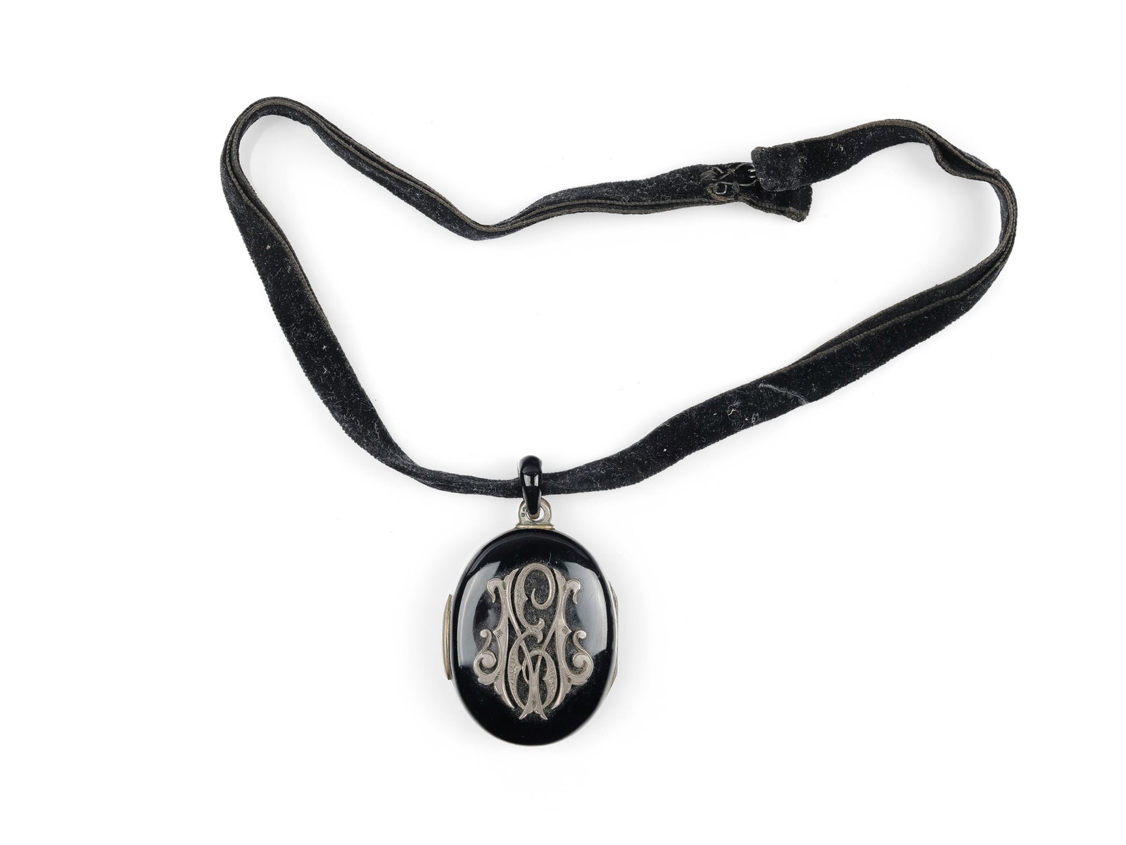 MEDALLION WITH MONOGRAM, VICTORIAN (1 of 2)