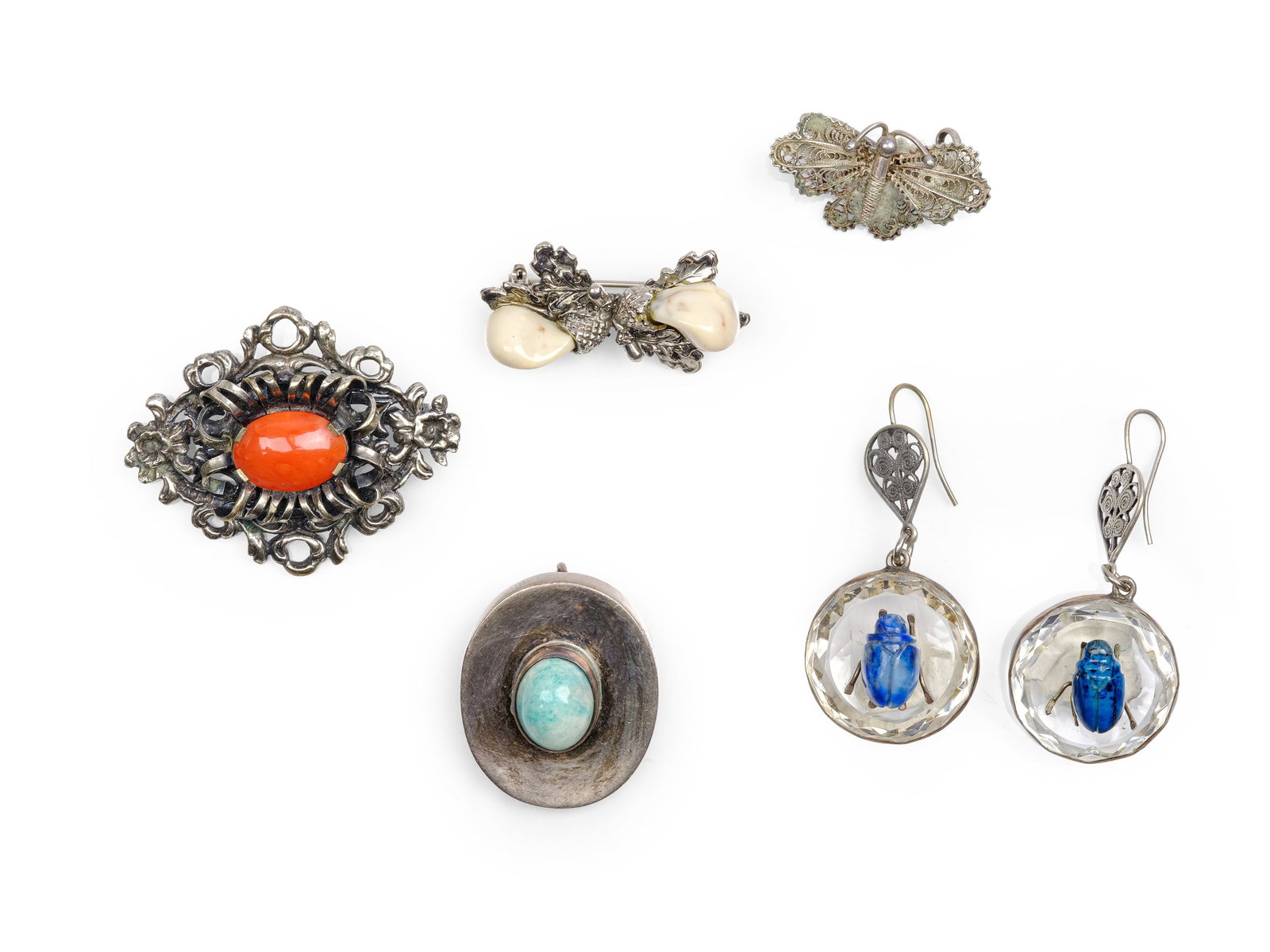 BUNDLE OF BROOCHES and DROP EARRINGS, 4 BROOCHES, 1 PAIR OF DROP EARRINGS: Bundle of brooches and drop earrings4 brooches, 1 pair of drop earringsSilverTotal weight: 50.8 g