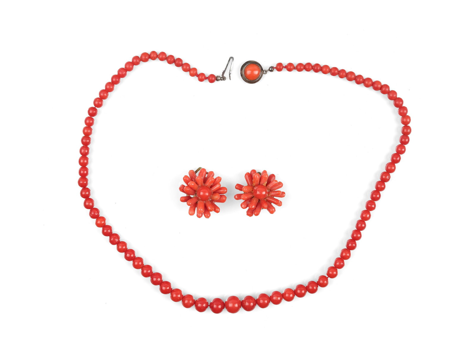 BUNDLE OF CORAL: PAIR OF EARRINGS and NECKLACE, NECKLACE LENGTH 48 CM: Bundle of Coral: Pair of Earrings and NecklaceNecklace length 48 cmEarrings diameter 2.5 cmTotal weight 38.1 g
