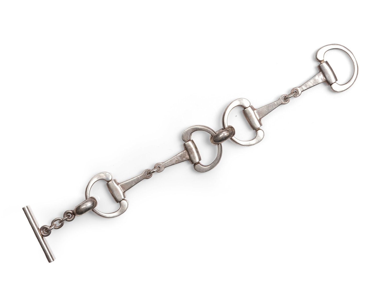 BRACELET IN THE SHAPE OF A HORSE BIT, HALLMARKED SILVER: Bracelet in the shape of a horse bitHallmarked silverLength 20 cmWeight 73.6 g