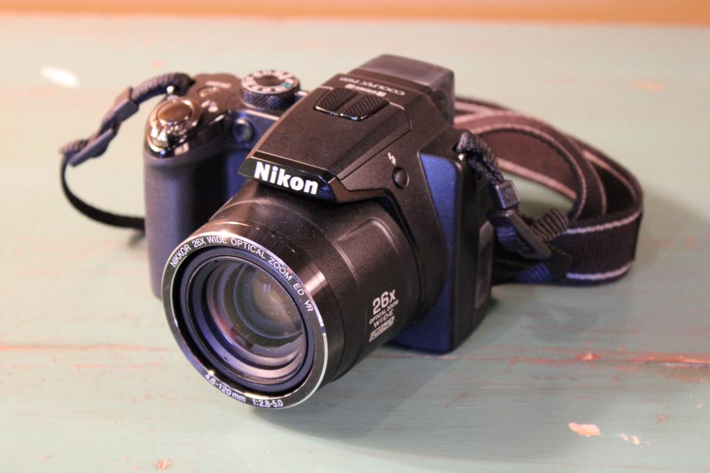 Nikon Cool Pix P100: Nikon Cool Pix P100 26x Zoom with case