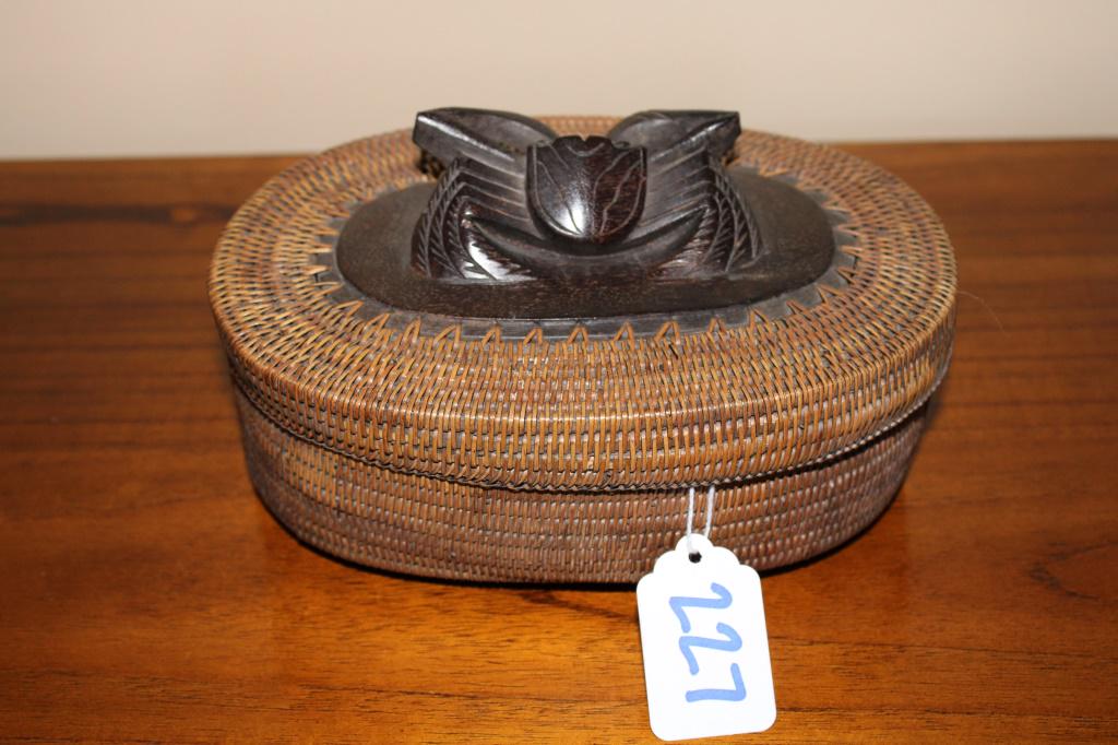 Hand Woven Basket with Wood Carved Crab: Hand Woven Basket with Wood Carved Crab Top From Indonesia