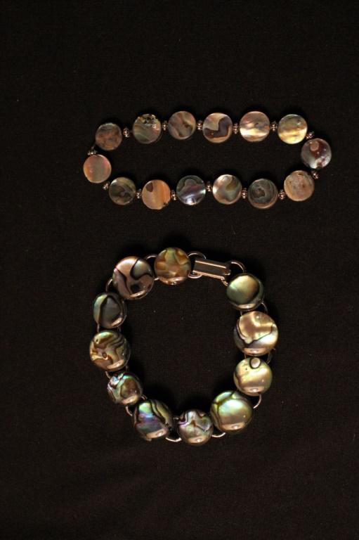 2 Abalone Bracelets: 2 Abalone Bracelets