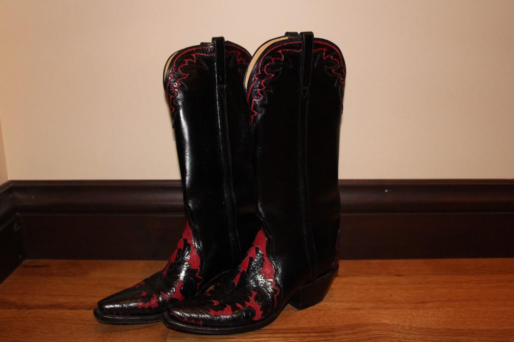 Like New Lucchese Boots: Black & Red Ladies Cowboys Boots Size 6.5