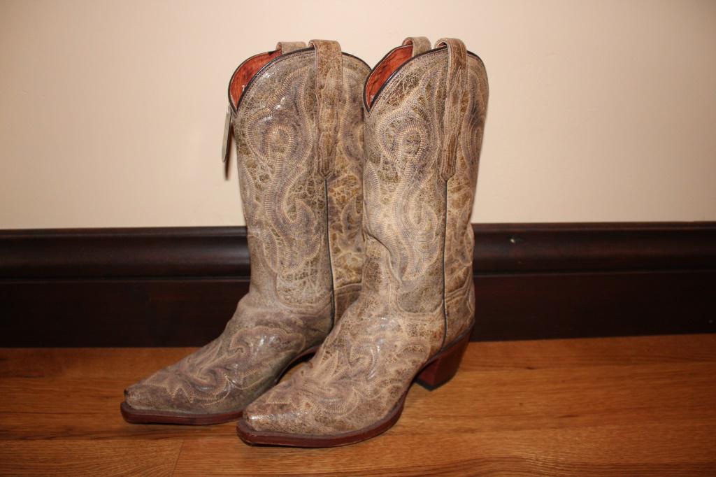 Dan Post Size 7 Boots: Dan Post Size 7 Boots