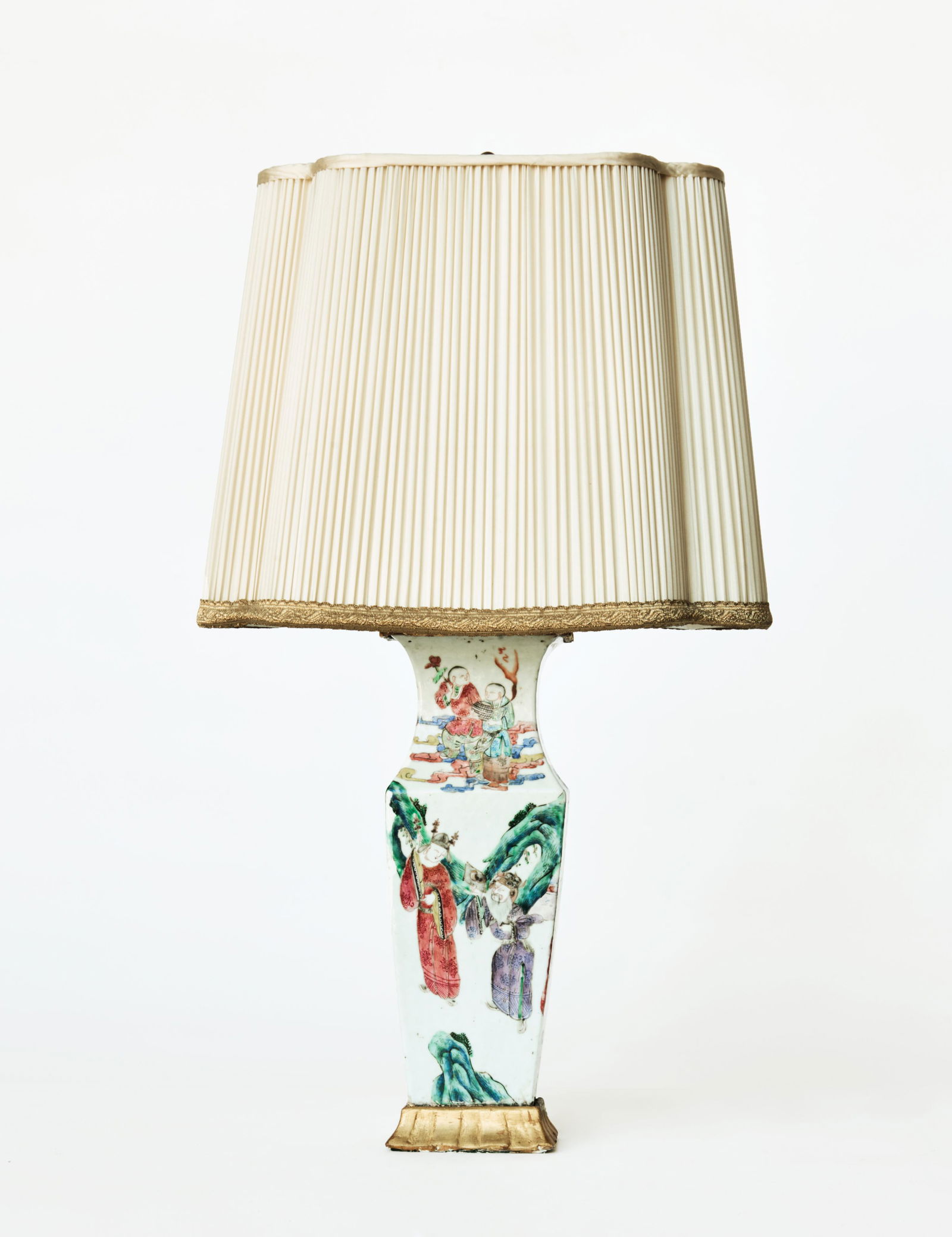 Chinese Export Porcelain Lamp (1 of 4)