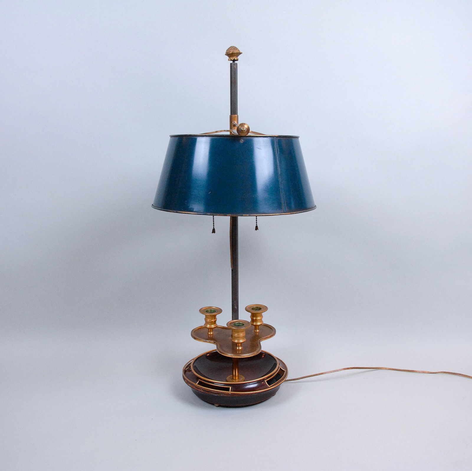 Bouillotte Lamp, 20th Century (1 of 6)
