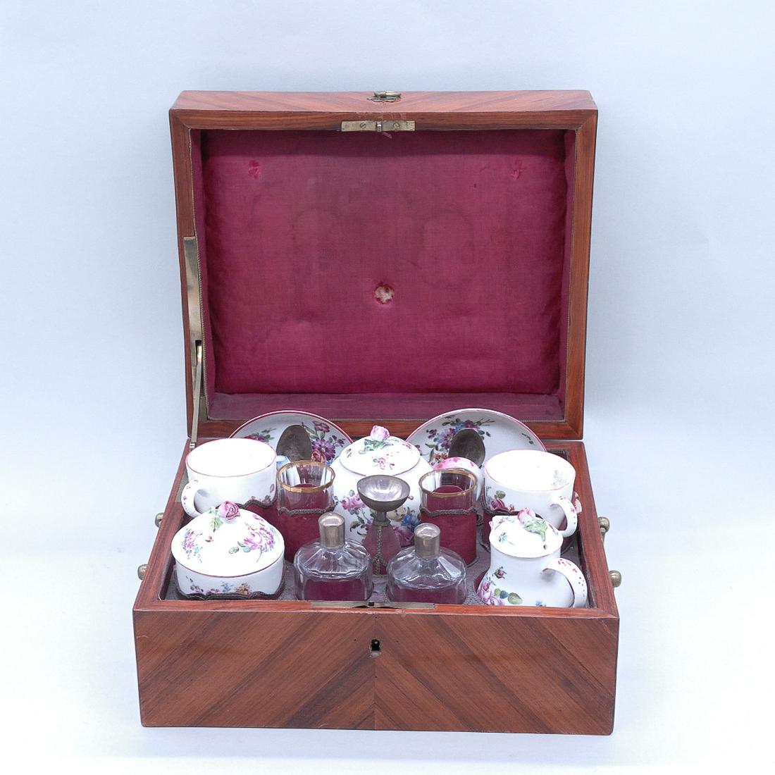 Louis XVI Travelling Menncy Tea Service, 18th Century (1 of 7)