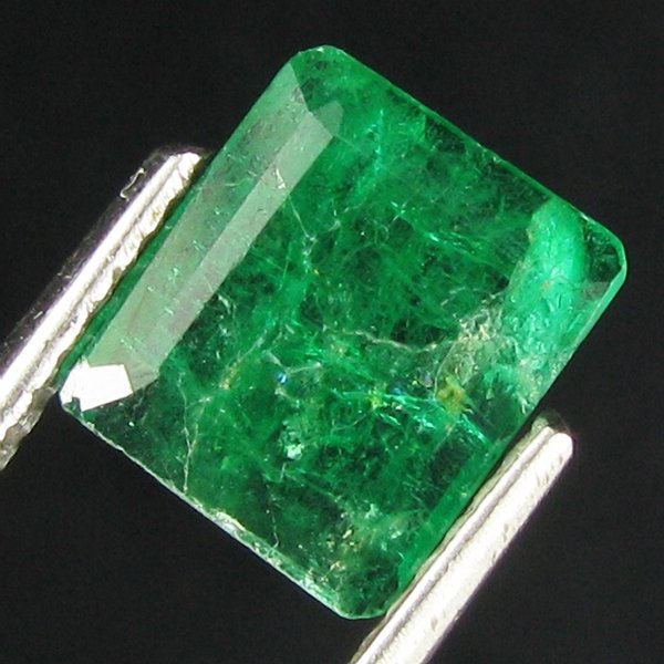 1.14ct Colombian Green Emerald Appraised $2k: New Opening Bid $40: Very good Colombian forest green specimen standard cut; lab quality evaluation 5; typical treatment likely; Gem Guide wholesale $570-$1539; full retail appraisal $2166; full lab e