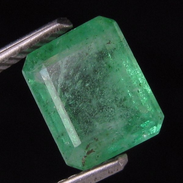 2.3ct Colombian Green Emerald Appraised $11k: New Opening Bid $130: Very good Colombian green specimen standard cut; lab quality evaluation 6; typical treatment likely; Gem Guide wholesale $2300-$7360; full retail appraisal $11110; full lab evalu