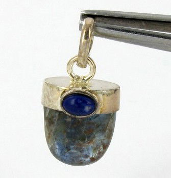 17ct Natural Rainbow Labradorite Sterling Pendant: Handcrafted hi grade flashy piece