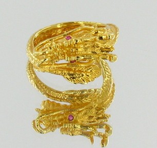 Ladies Dragon Ring 22k Gold Vermeil: Excellent well crafted piece