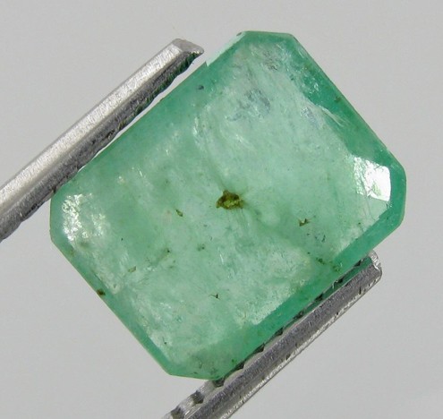 2.13ct Dazzling Natural Green Emerald Colombian: Excellent hi-grade piece; well cut/colored; with treatment