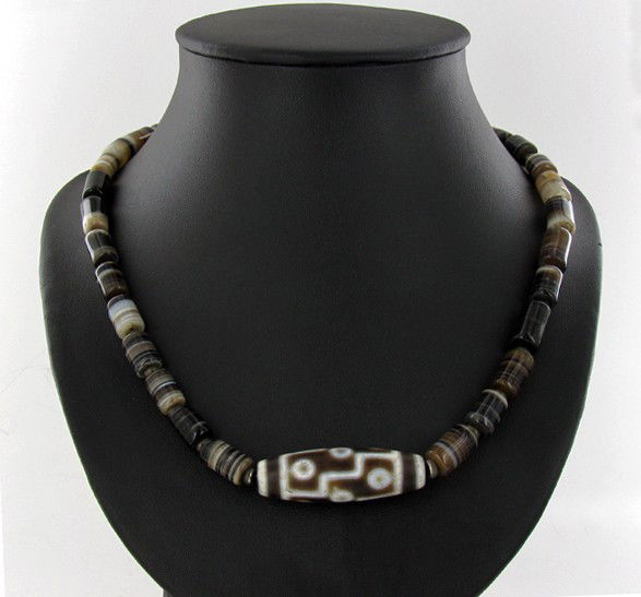Tibetan Antique Dzi 3 Eyed Agate Bead Necklace: Worn for good luck and protection in Tibet and the Himalayas, enhances "third eye" sight, vintage agate piece strung with new agate beads, bead 1.75", necklace 18"