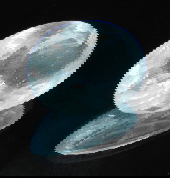 12.7ct Blue Acquamarine Appraised $20k: Excellent sky blue colored specimen oval cut; lab quality evaluation 7; treatment as noted; Gem Guide wholesale $3175-$5080; full retail appraisal $19844; full lab evaluation available