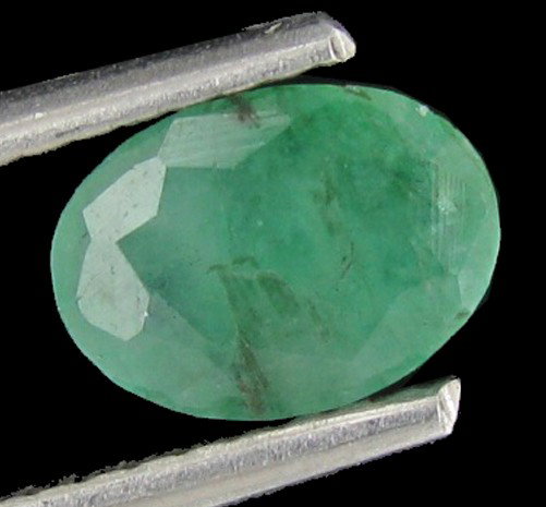 0.7ct Colombia Emerald: Excellent piece; well cut and colored; with treatment
