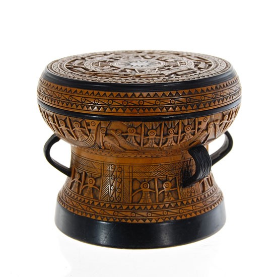 Hand Carved Chinese Marble Compass box: Excellent hand carved piece, compass rose and zodiac motif, 5"