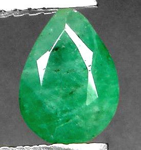 0.91Ct Top AAA Natural Green Colombian Emerald: Very clear hi grade natural stone well cut great color
