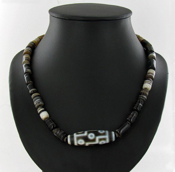 Tibetan Antique Dzi 3 Eyed Agate Bead Necklace: Worn for good luck and protection in Tibet and the Himalayas, enhances "third eye" sight, vintage agate piece strung with new agate beads, bead 1.75", necklace 18"