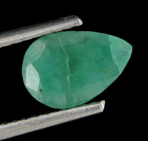 0.79ct Colombia Emerald: Excellent piece; well cut and colored; with treatment