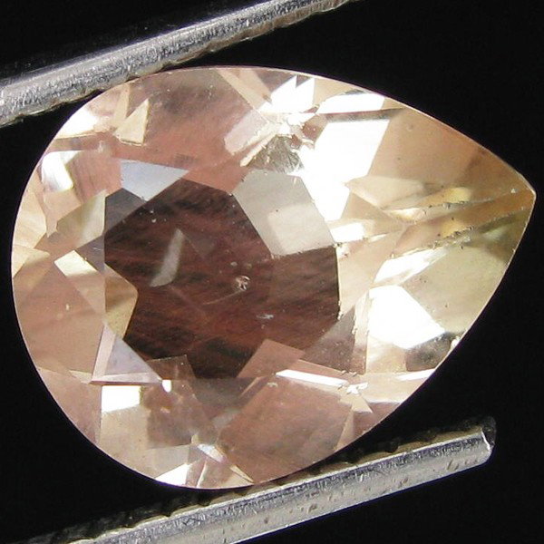 4.75ct Clear Champagne Oregon Sunstone Pear: Excellent hi grade piece; well cut & colored; with treatment