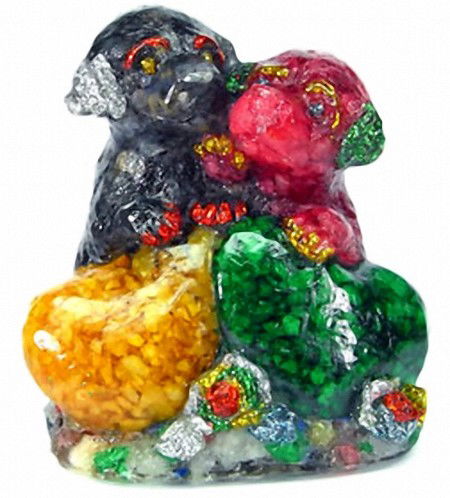 1,400ct. Dog Figurine Statue Fancy Sapphire Topaz: Rare piece; made of bonded translucent fancy sapphire