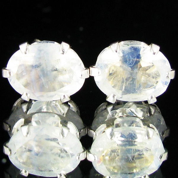 4.96ctw Moonstone Sterling Earrings: Nicely carfted piece
