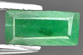 0.85ct Top AAA Natural Green Colombian Emerald: Very clear hi grade natural stone well cut great color