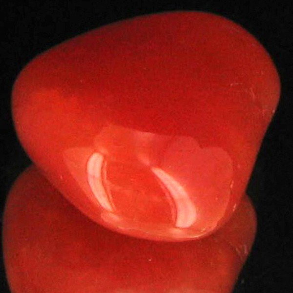 19.65ct Carnelian Freeform Cabochon: Excellent and well colored; with treatment