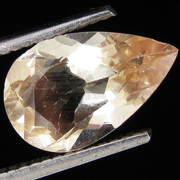 2.55ct Clear Champagne Oregon Sunstone Pear: Excellent hi grade piece; well cut & colored; with treatment