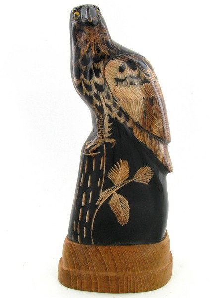 Water Buffalo Horn Scrimshaw Bird: Excellent piece; finely carved Thai scrimshaw image of bird on stump of water buffalo horn; 7"