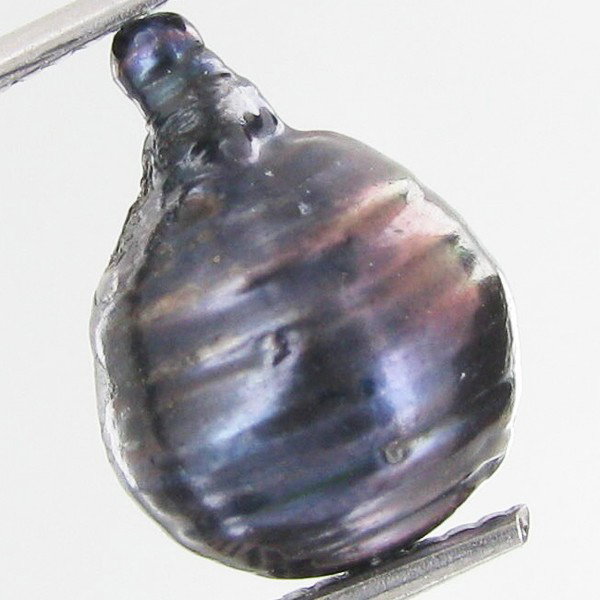 6.85ct Baroque Peacock Black South Sea Saltwater P: Excellent and well colored; with treatment