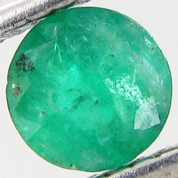 0.45ct Colombian Emerald Round: Excellent piece; well cut & colored; with treatment