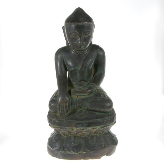 Antique Bronze Burma Ava Buddha 1700s: Excellent rare piece; mid 1700s; Burmese Ava Buddha seated on lotus base; heavy piece; 16"