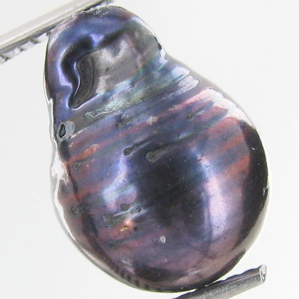 8.24ct Baroque Peacock Black South Sea Saltwater : Excellent and well colored; with treatment