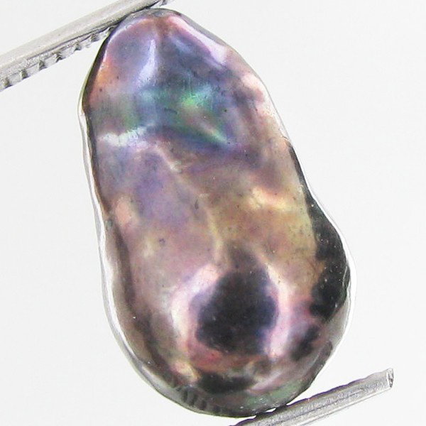9.9ct Baroque Peacock Black South Sea Saltwater P: Excellent and well colored; with treatment