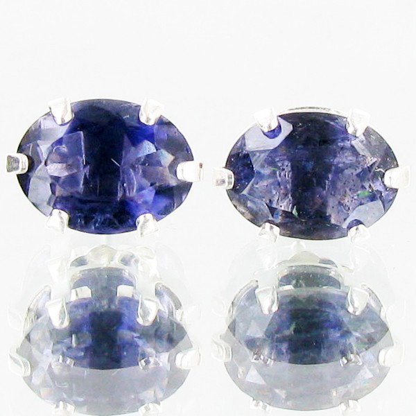 4.59twc Iolite Sterling Earrings: Nicely carfted piece
