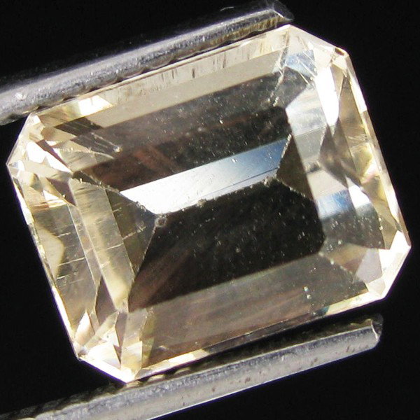 3.75ct Clear Champagne Oregon Sunstone Octagon: Excellent hi grade piece; well cut & colored; with treatment