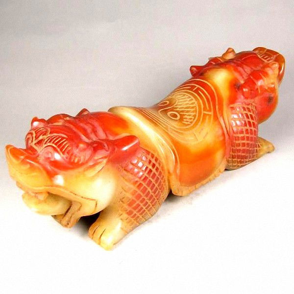Antique Chinese Jade Statue Foo Dog Pillow: Excellent handcarved piece; 3240g; 12in