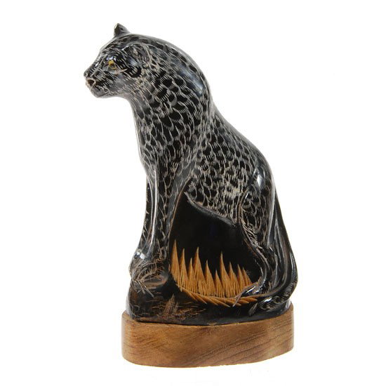 Water Buffalo Horn Scrimshaw Leopard: Excellent piece; finely carved Thai WATERBUFFSCRIM in leopard image on water buffalo horn; 6"