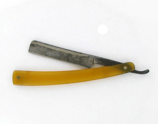 Antique Voigt Bone Handle Razor: Excellent antique piece; 10" open