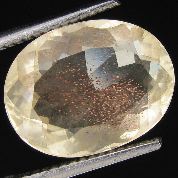 6.05ct Clear Champagne Oregon Sunstone Oval: Excellent hi grade piece; well cut & colored; with treatment